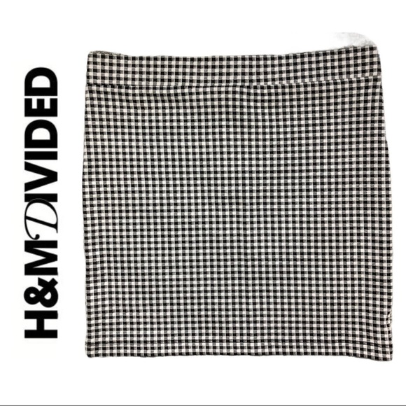 π2/$30π Divided H&M Black White Check Mini Skirt